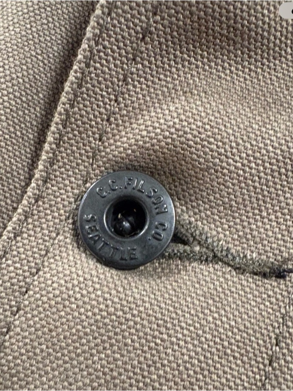 Filson Men's Olive Field Chore Jacket - Picture 8 of 10